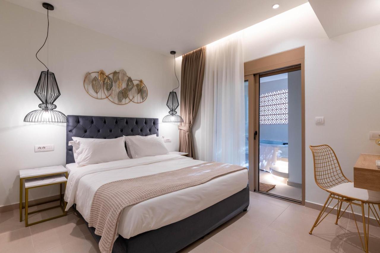 Mariann Premium Suites Лардос Екстериор снимка