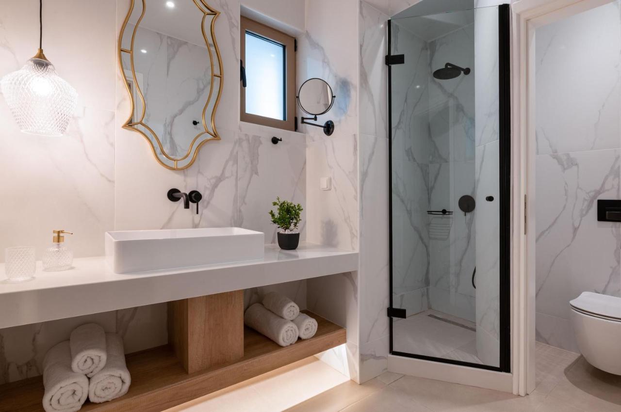 Mariann Premium Suites Лардос Екстериор снимка