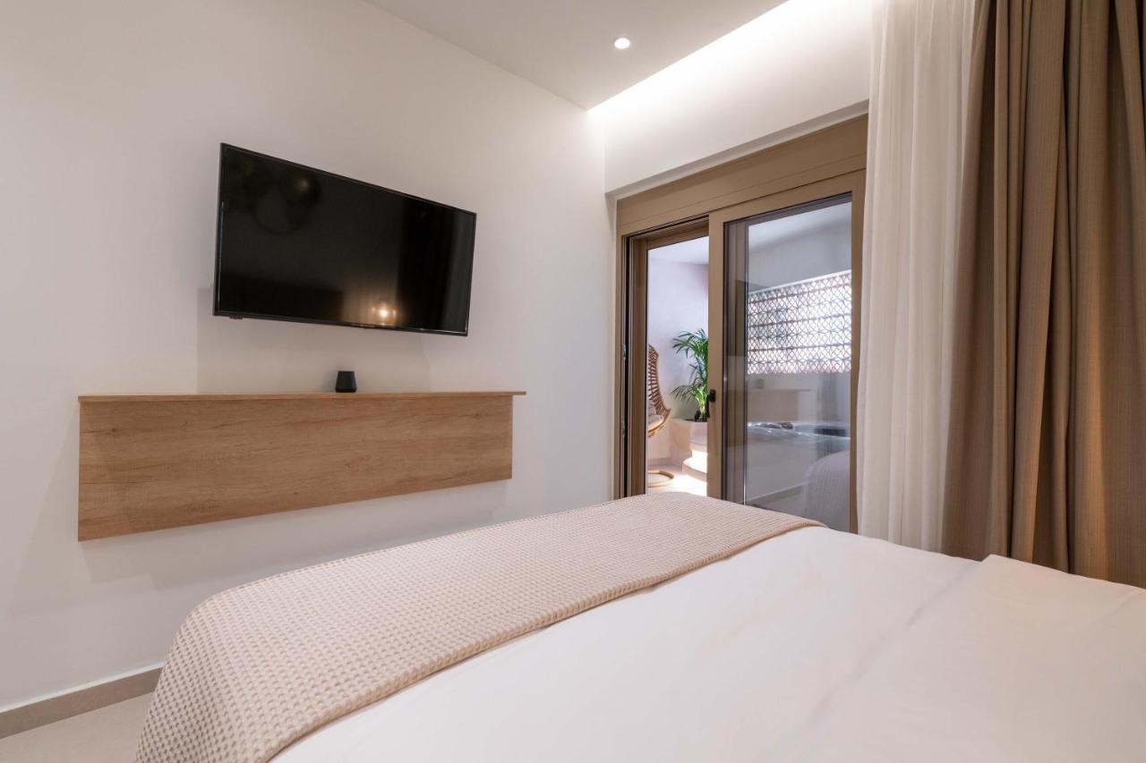 Mariann Premium Suites Лардос Екстериор снимка